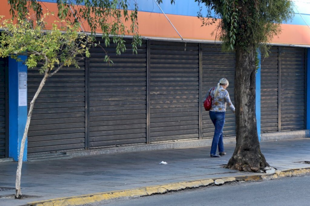 Comércio de Santa Maria não vai abrir antes de sábado, afirma prefeito