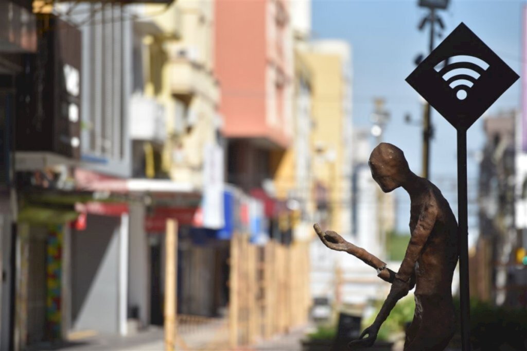 FOTOS + VÍDEO: ruas seguem com pouca movimentação durante prevenção ao coronavírus