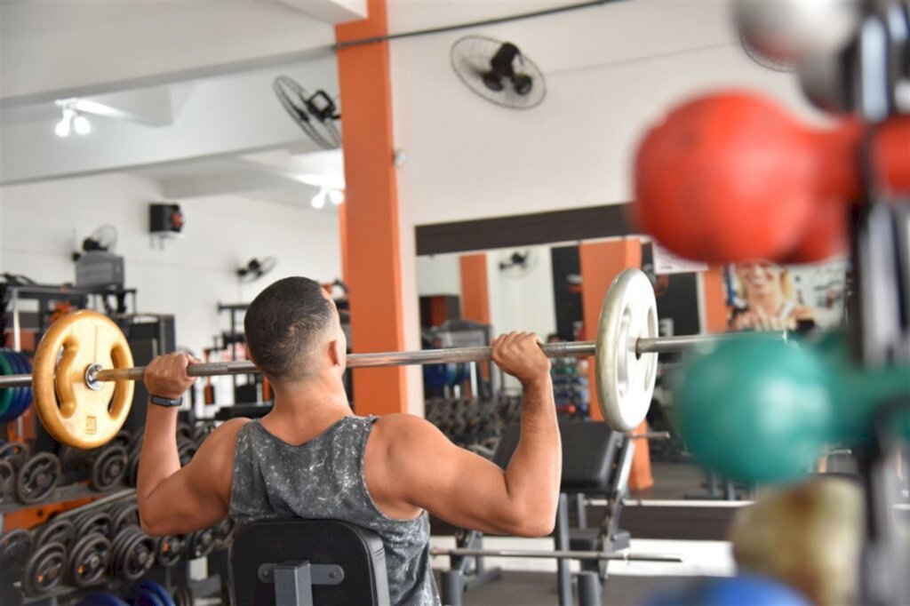 Academias têm queda de alunos e adaptações para prevenção ao coronavírus