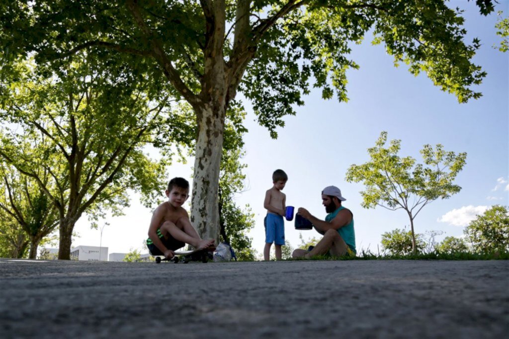 Fevereiro será um mês de temperaturas altas e pouca chuva