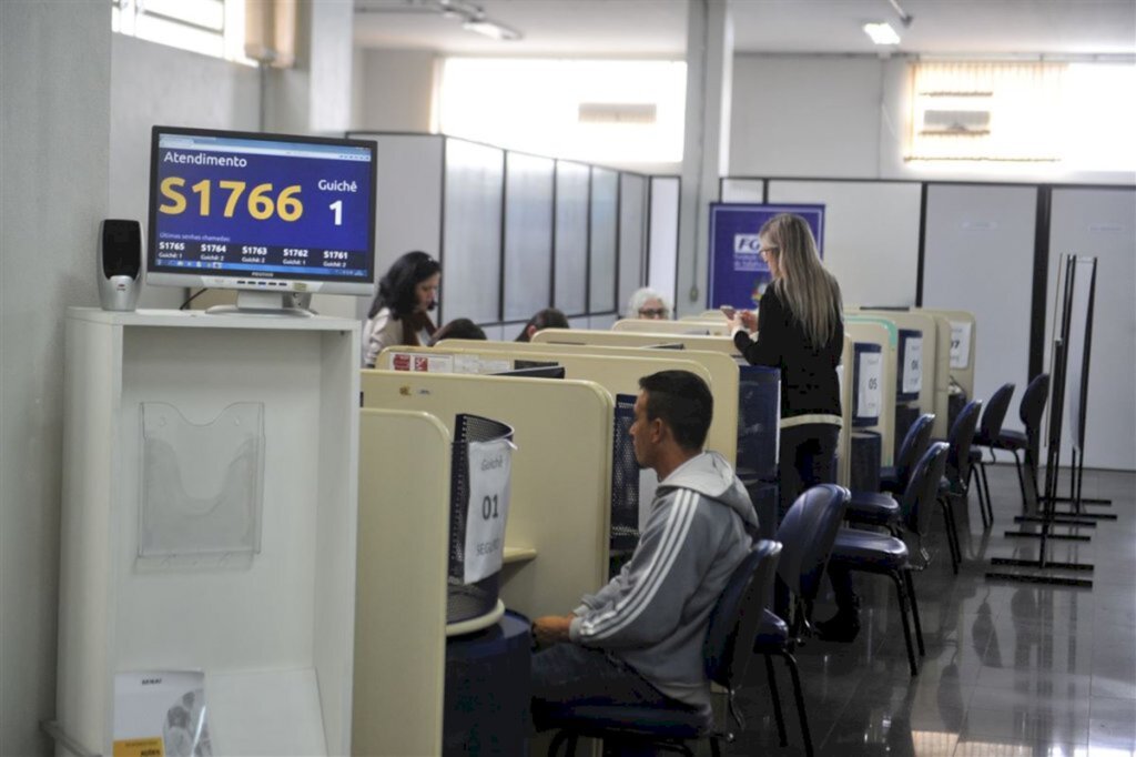 53 vagas de empregos para esta terça-feira em Santa Maria