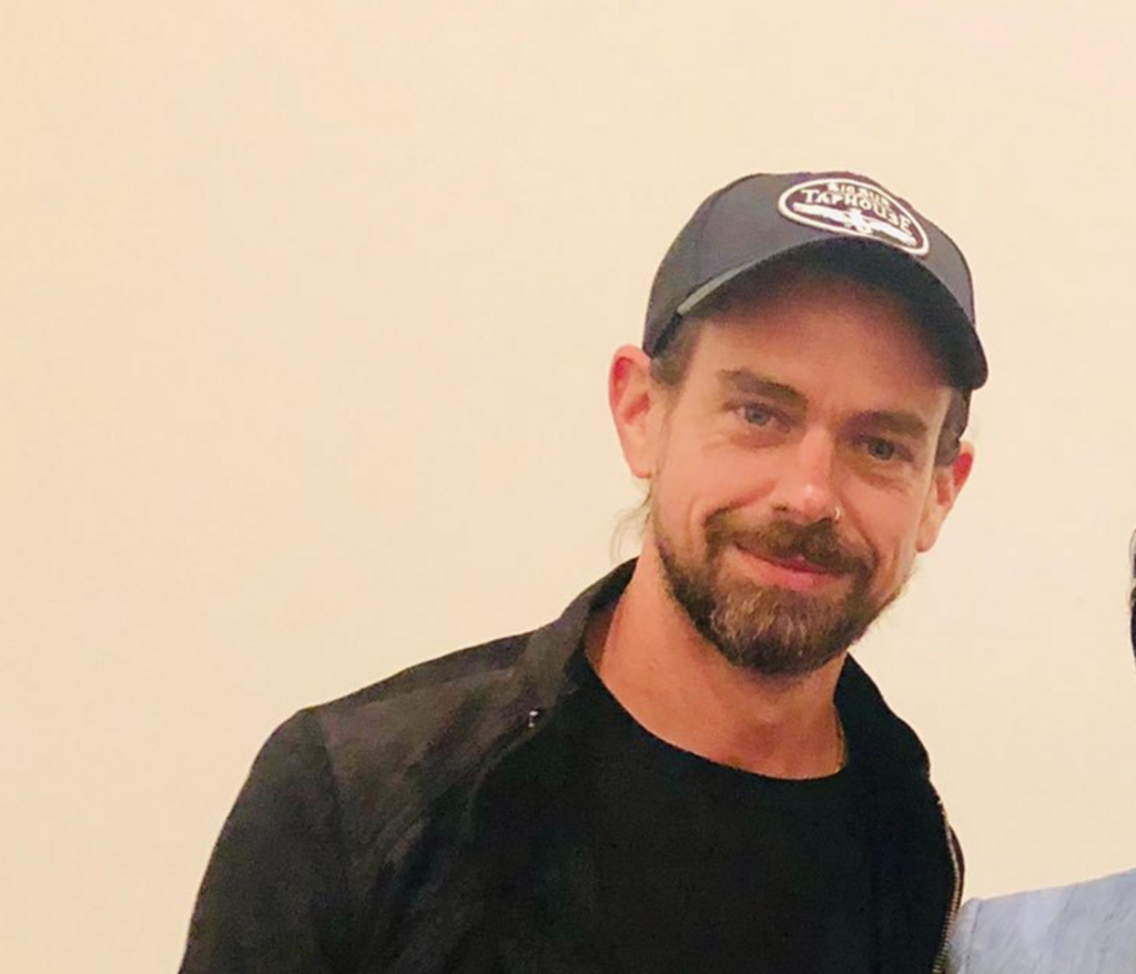 Presidente do Twitter tem sua própria conta hackeada