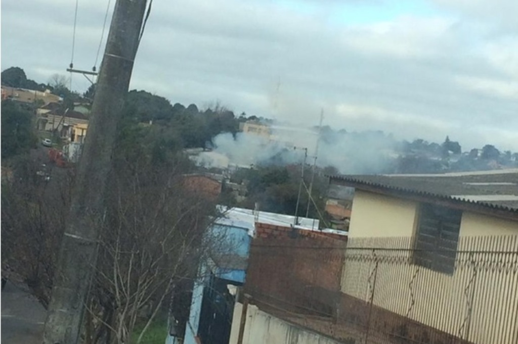 Incêndio destrói casa em Cruz Alta