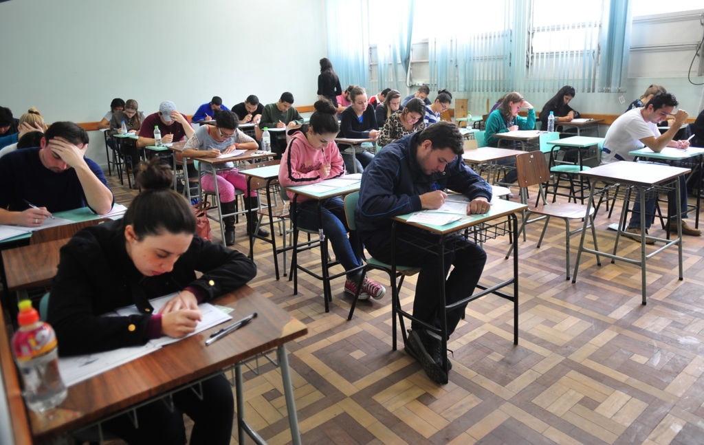 15 concursos estão com inscrições abertas no Rio Grande do Sul