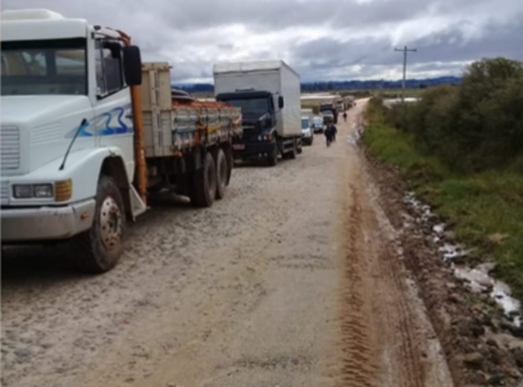 Demora nas obras entre Restinga e Formigueiro causa transtorno aos motoristas