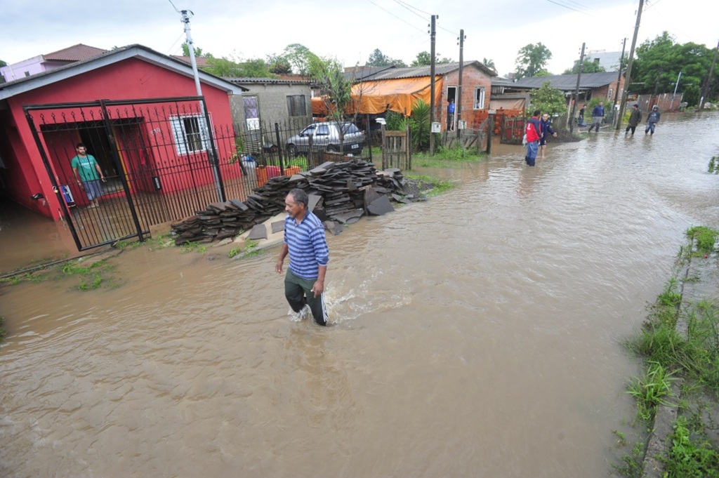 Investimento de R$ 48 milhões promete resolver alagamentos em 14 locais de Santa Maria