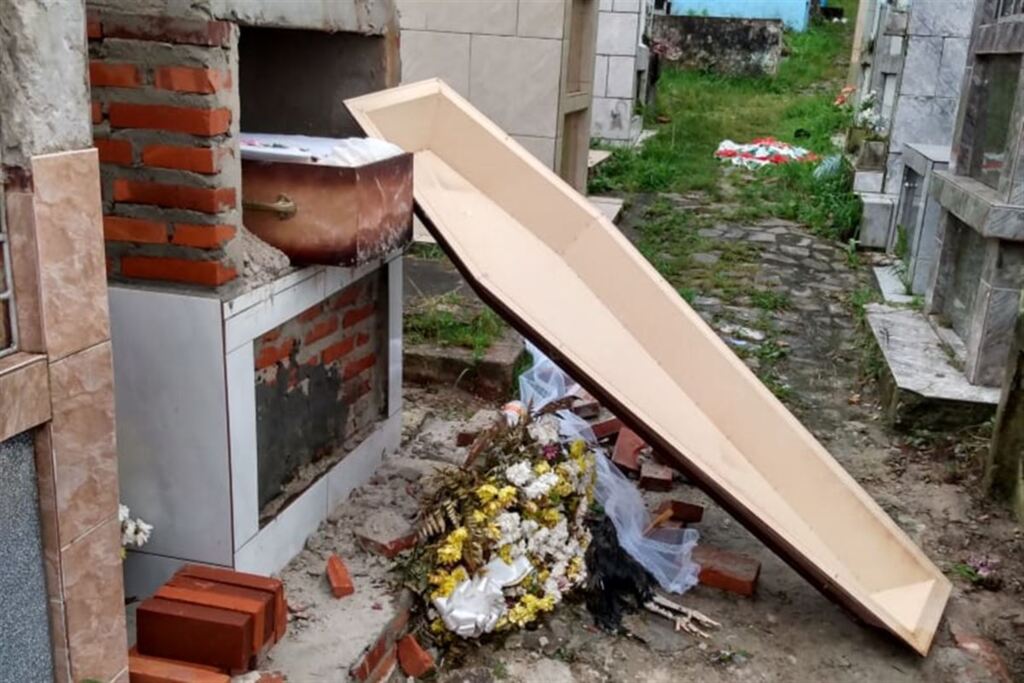 Túmulo do Cemitério Ecumênico Municipal é violado nesta quinta-feira