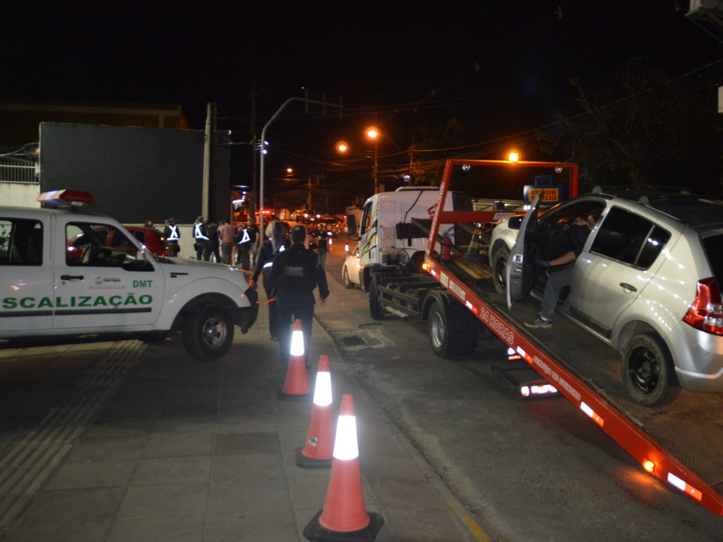 título imagem Mais de 70 motoristas são abordados durante Operação Balada Segura