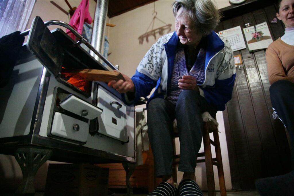 VÍDEO+FOTOS: em Agudo, vento forte e gelado impediu formação de geada