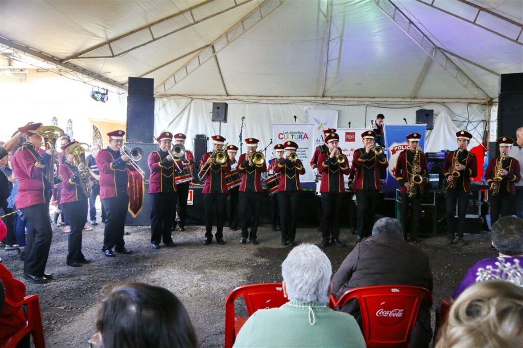 título imagem FOTOS: festa anual do Lar das Vovozinhas movimentou o final de semana