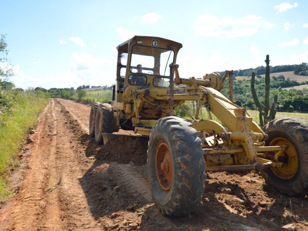 Obras para melhoria das estradas do interior de Santa Maria serão retomadas