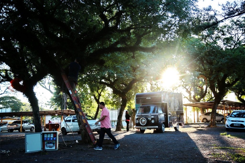 No dia do aniversário da cidade, população ganha dia de diversão