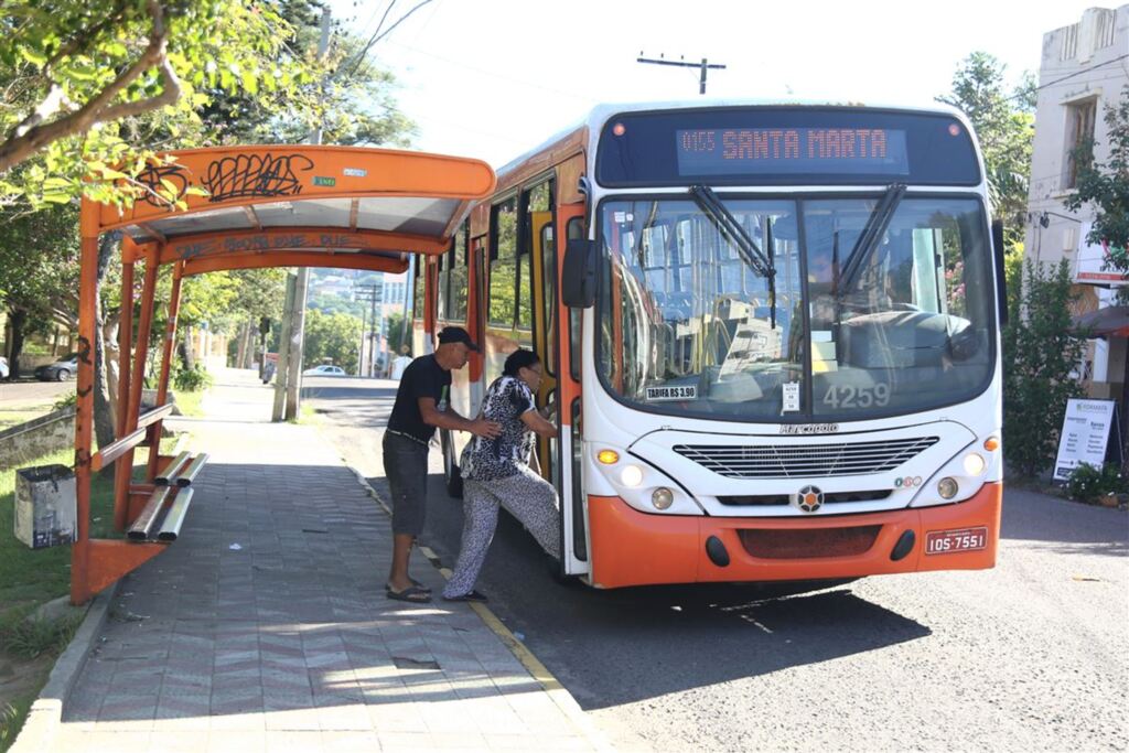 Tendência é que nova tarifa de ônibus não seja apresentada na terça