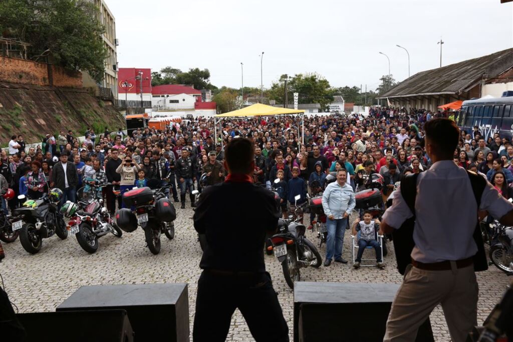 Marcha para Jesus ocorre nesta quarta-feira e deve reunir milhares de pessoas em Santa Maria
