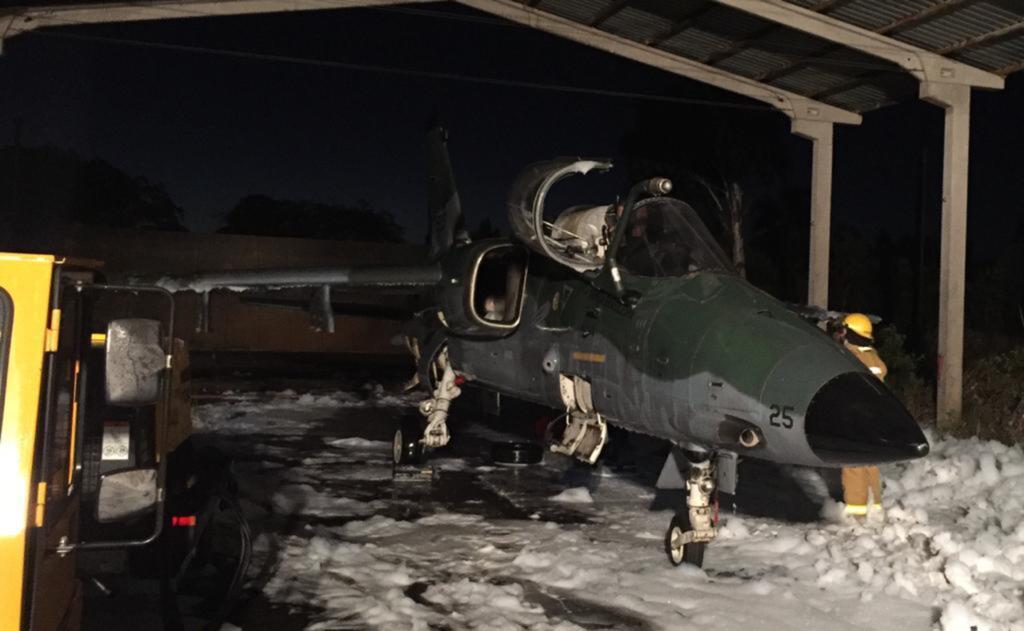 Foto: Ala 4 (Divulgação) - Equipe realizava testes no motoro quando houve o início do incêndio, que foi controlado. Aeronave deve voltar a voar