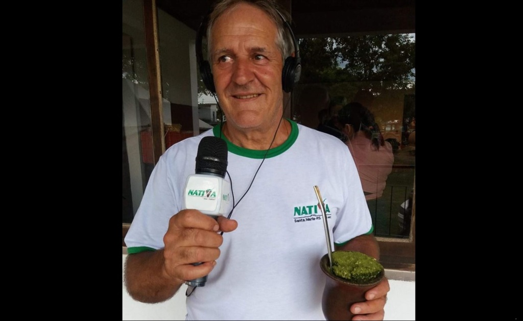 Morre o radialista Élvio Carllosso