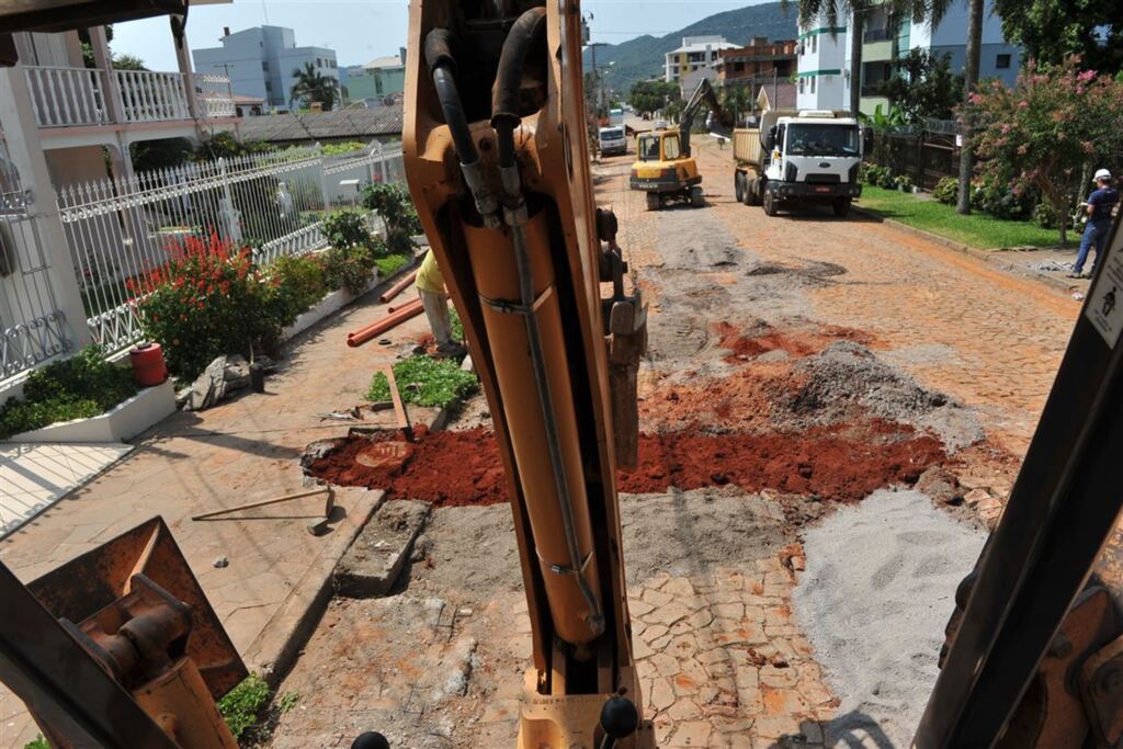 Obra do esgoto de Camobi deve ser retomada ainda em abril
