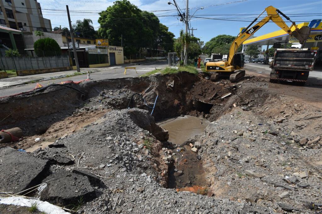 Trânsito na Avenida Borges de Medeiros pode voltar ao normal na semana que vem