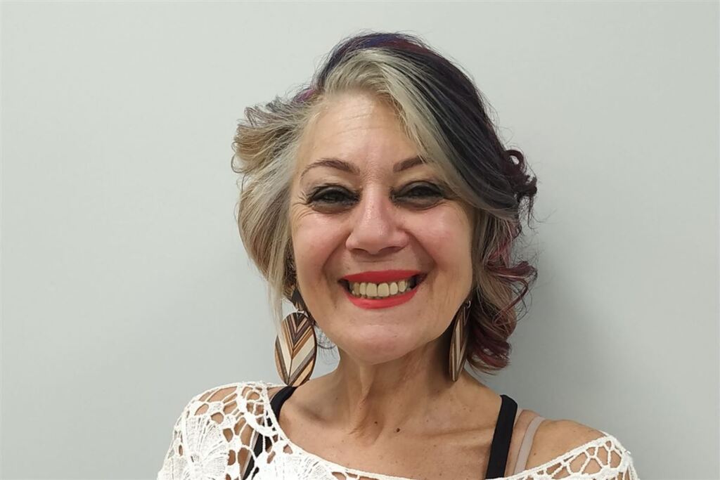 Professora fala sobre as dificuldades para uma mulher estudar Química Industrial nos anos 1970