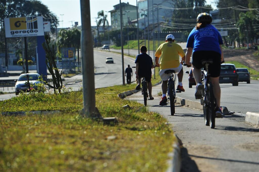 Semana começa com tempo firme e manhãs podem ser mais frias