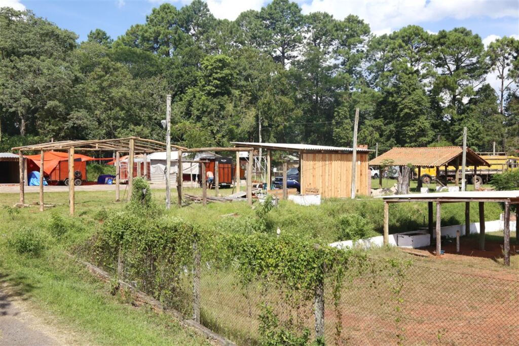 Foto: Pedro Piegas (Diário) - Ontem, o local já contava com parte da estrutura