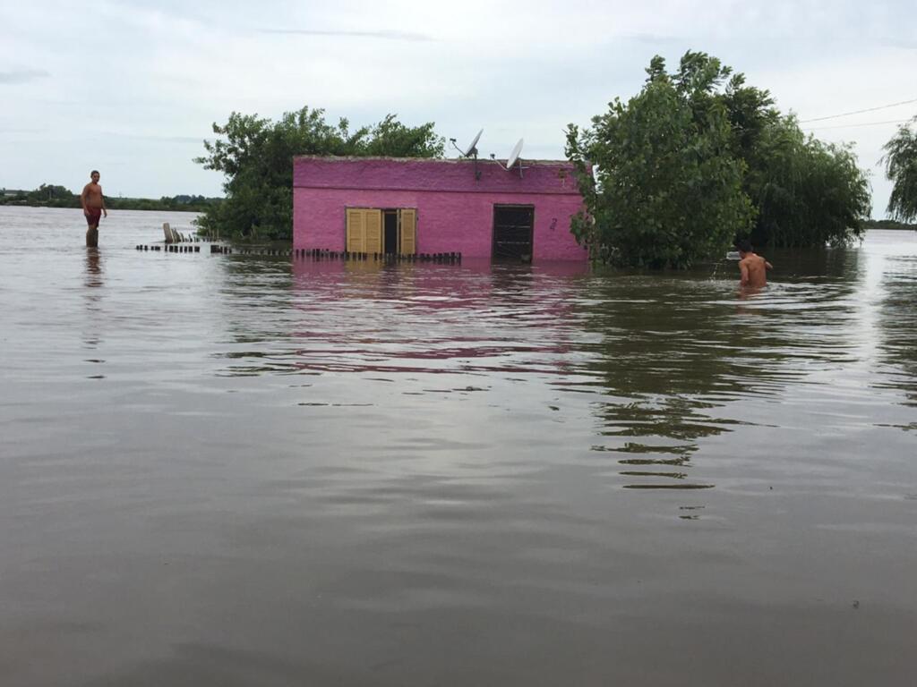 VÍDEOS: em Rosário do Sul, mais de 600 pessoas estão fora de casa