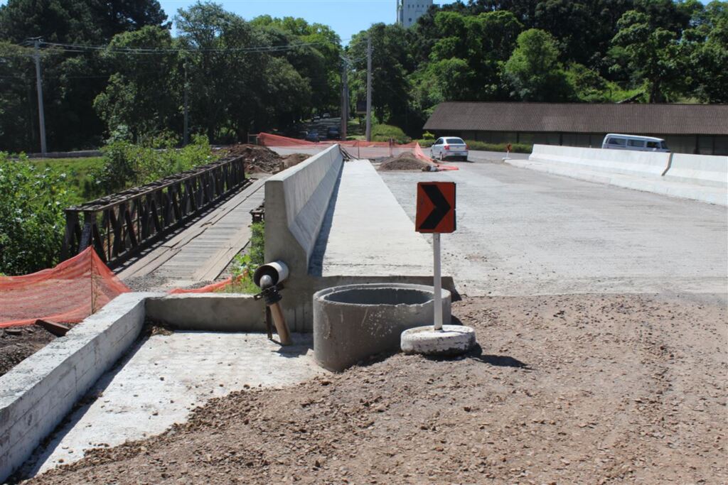 Ponte de ferro do Cerrito vai ser desmanchada neste mês