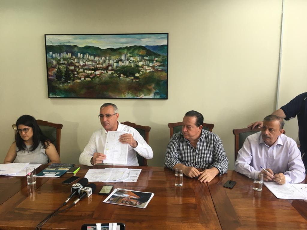 AO VIVO: Prefeito explica como será o fechamento da Rua Sete em Santa Maria