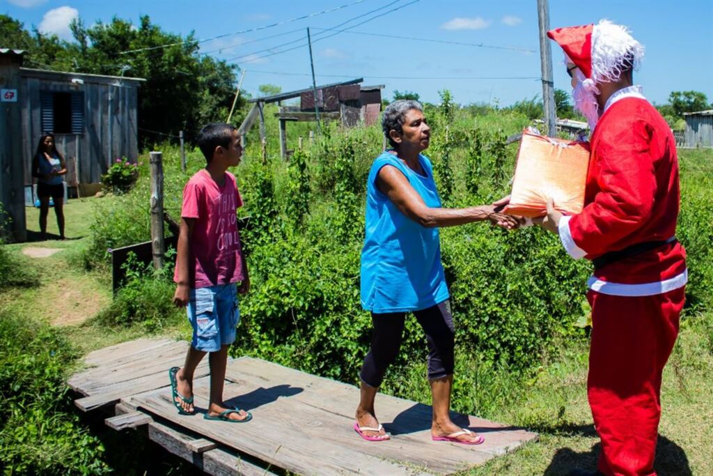 Fotos: Divulgação - A família do João Vitor de 13 anos ganhou mais presentes de Natal