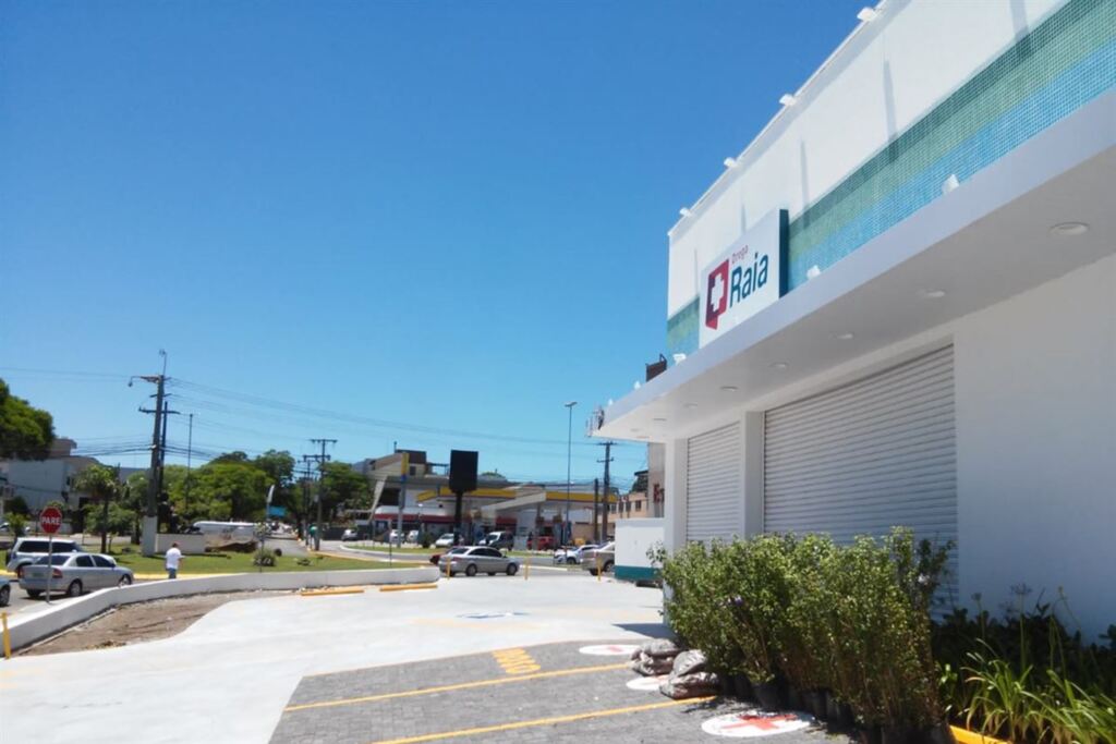 Nova farmácia inaugura nesta quinta e cria 15 vagas de emprego