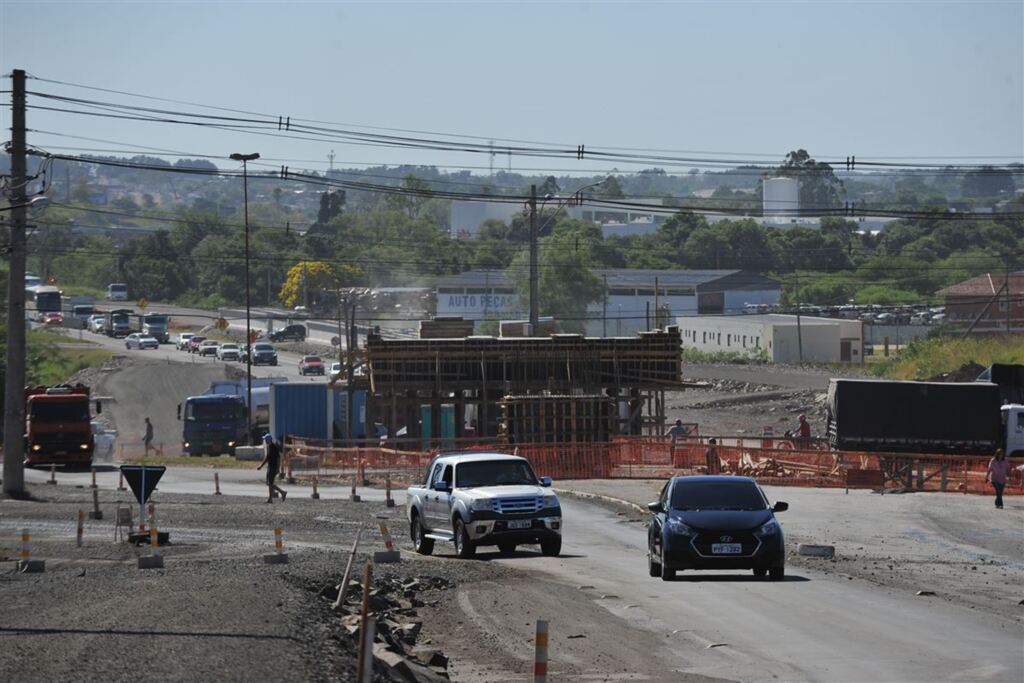 título imagem Trevo da Walter Jobim será bloqueado nesta quinta-feira