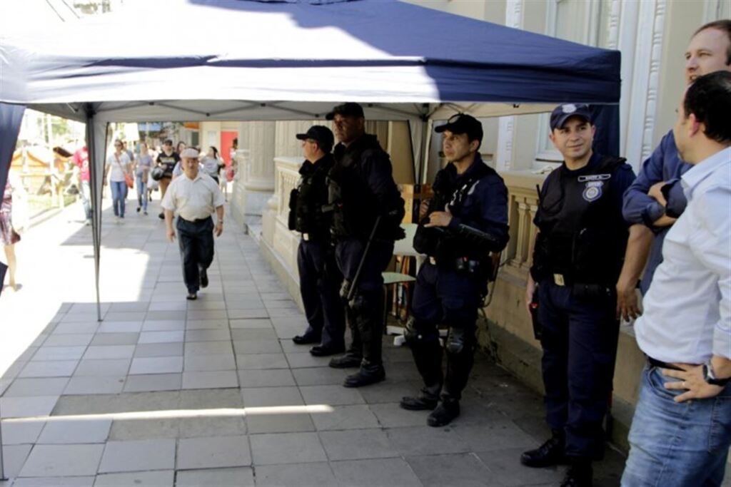 Secretário defende posto de fiscalização para inibir ação de ambulantes em Santa Maria