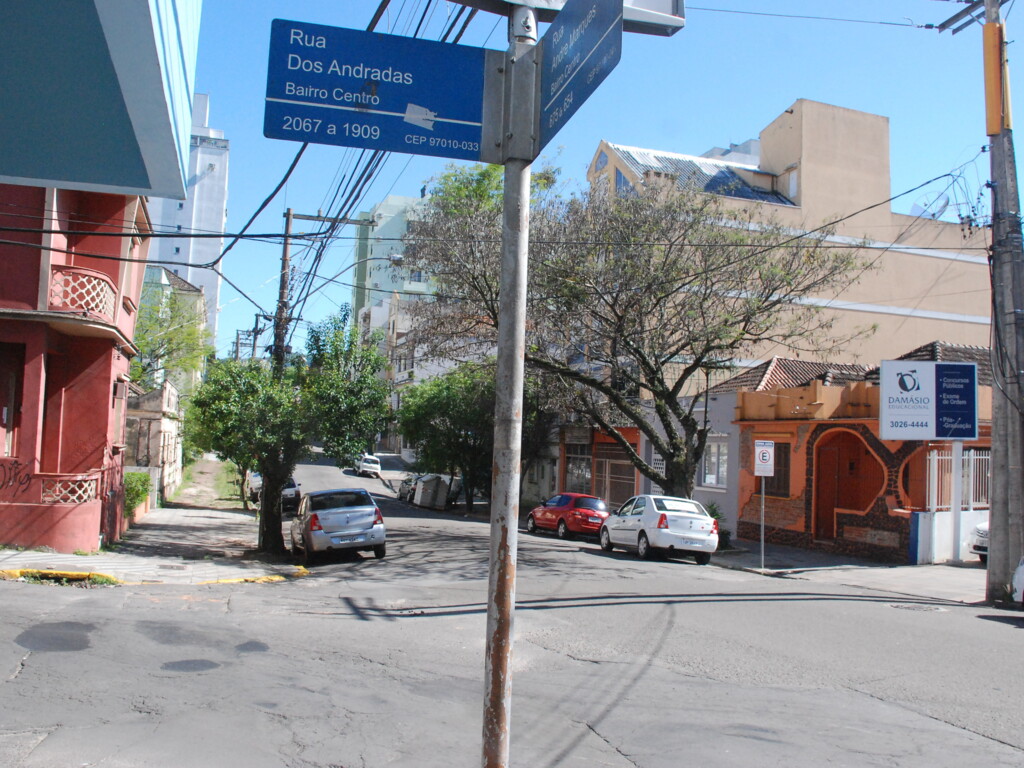 Trânsito em rua central ficará bloqueado na terça e quarta-feira