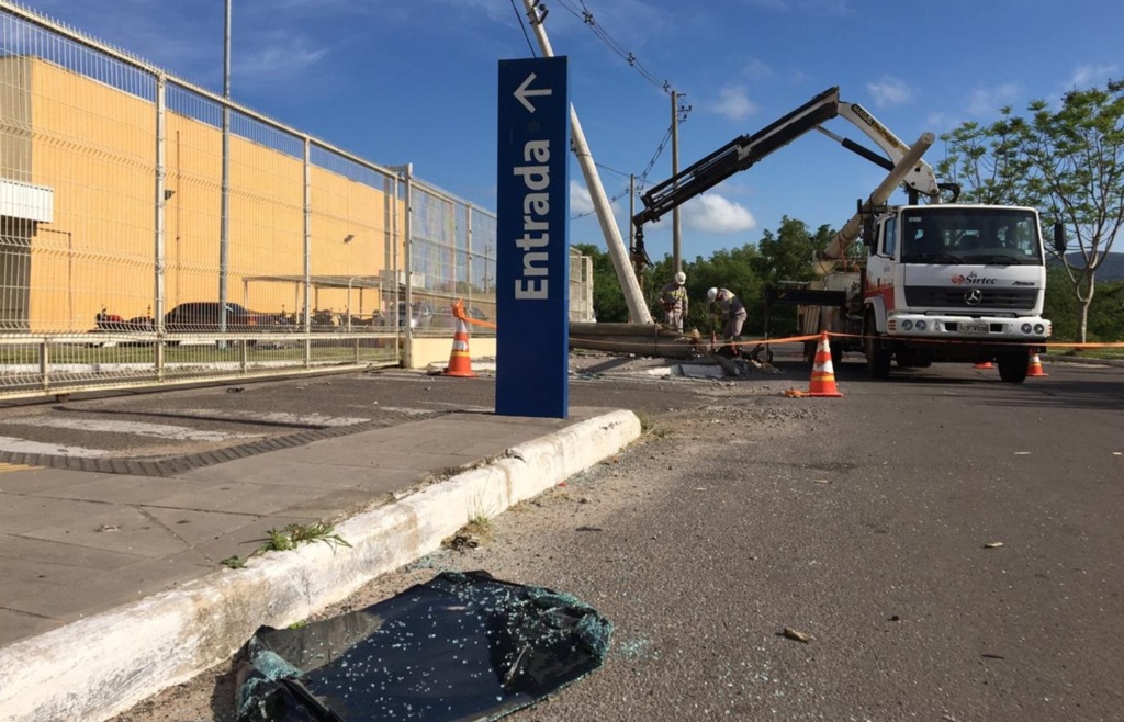 Motorista morre ao bater contra poste na Região Oeste de Santa Maria