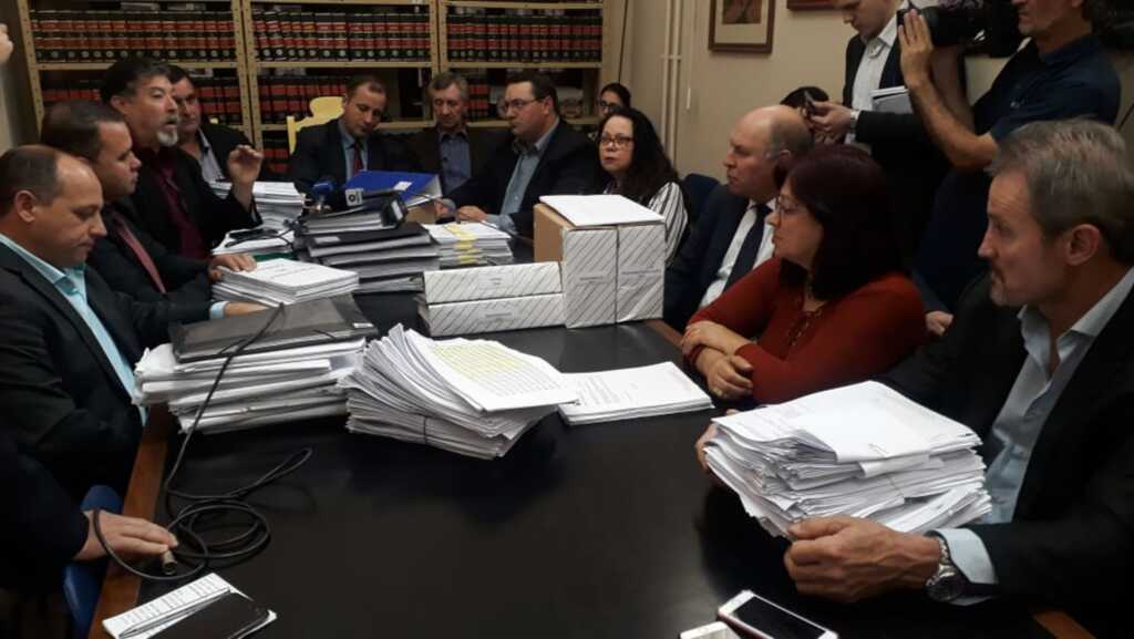 Vereadores sinalizam que irão aprovar empréstimo para arrumar ruas esburacadas