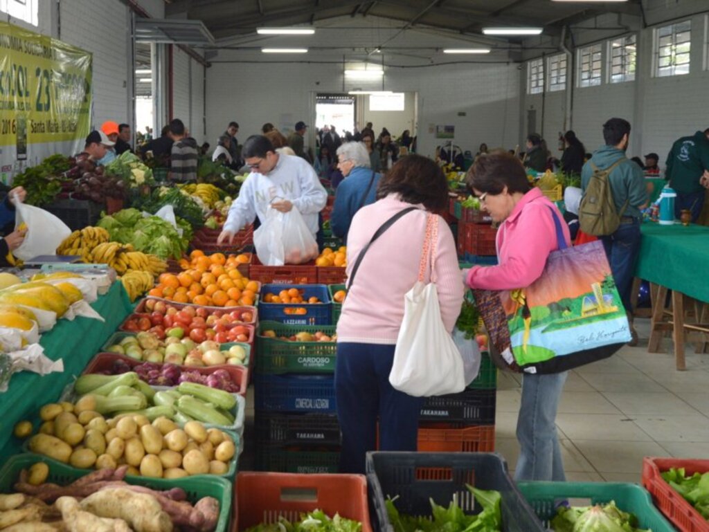 Cerca de 10 mil pessoas aram pela Feira da Primavera em Santa Maria