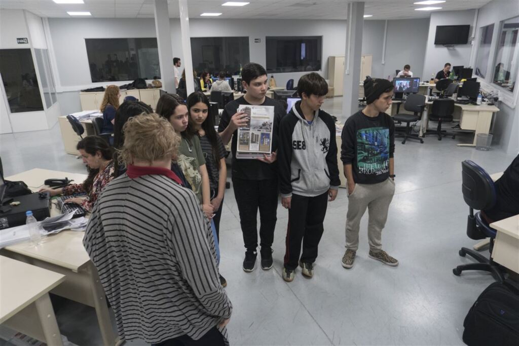 Diário recebe alunos da Escola Antonio Gonçalves do Amaral
