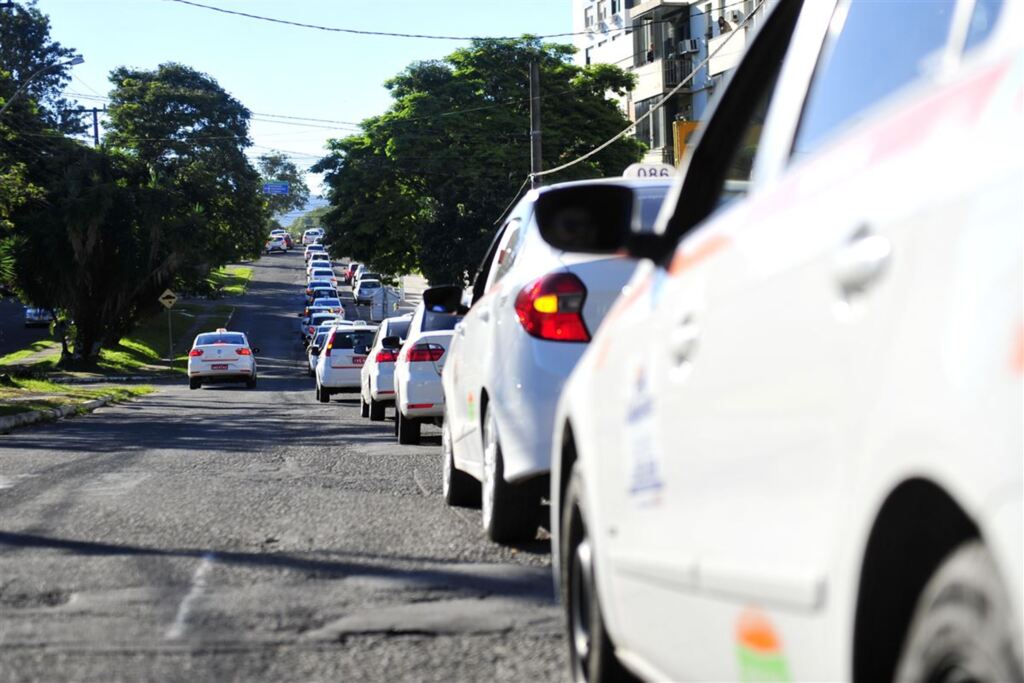 Prefeitura vistoria táxis em Caçapava do Sul