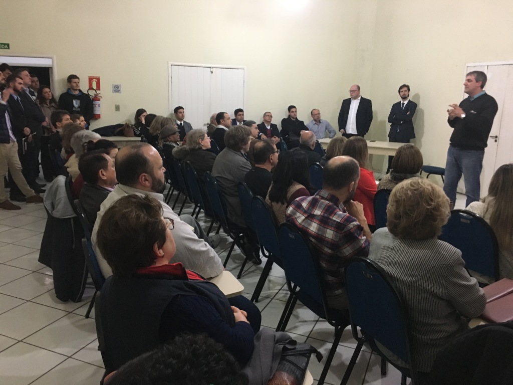 Donos de imóveis sob tombamento provisório discutem legislação com entidades empresariais