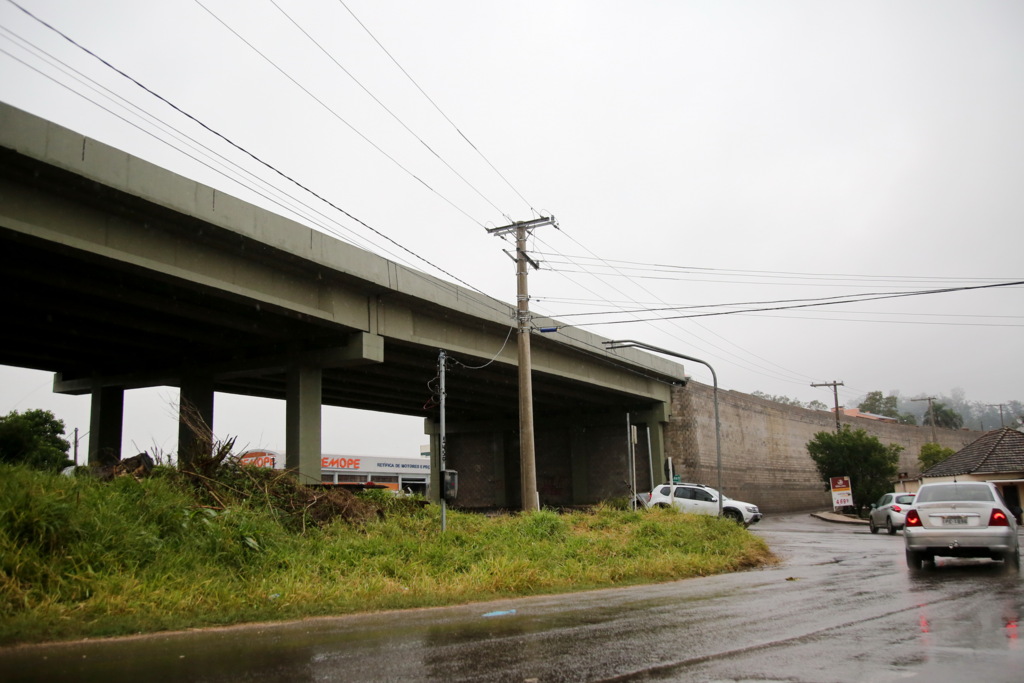 Foto: Renan Mattos (Diário) - Projeto de duplicação da Faixa Velha de Camobi não prevê iluminação