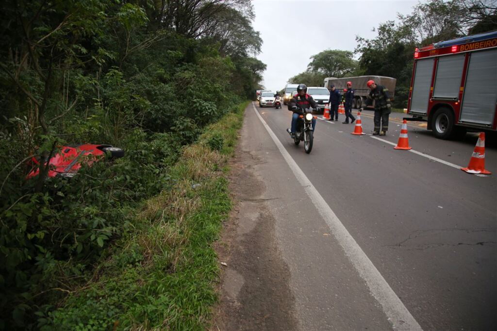 Acidente deixa Faixa Nova com trânsito em uma pista