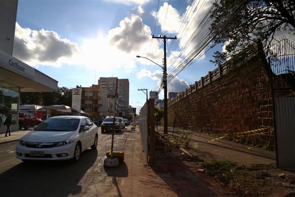 Rua do Acampamento no entorno do Centenário pode ser liberada em julho