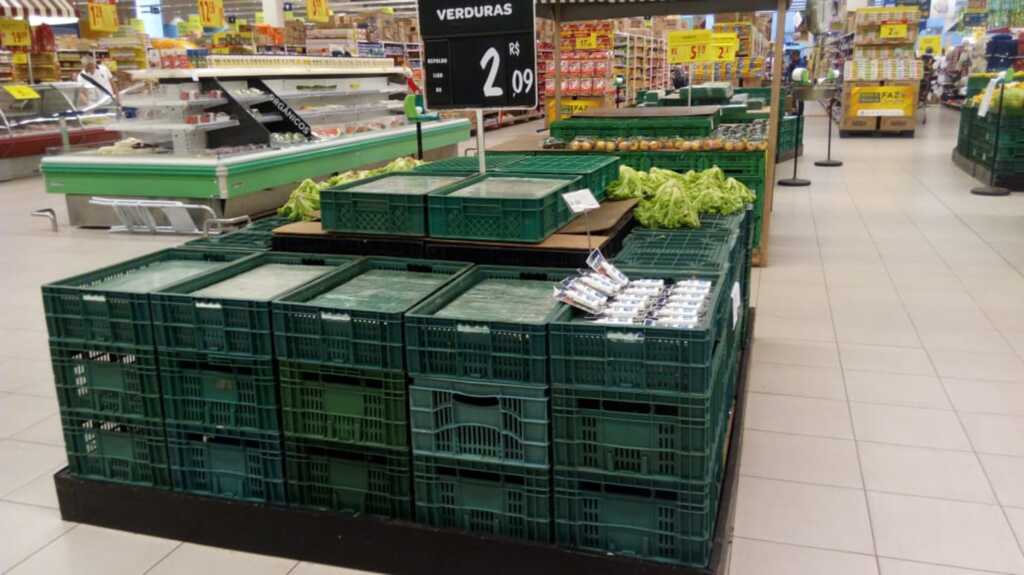 Santa Maria recebe gasolina e gás de cozinha, mas faltam alguns alimentos e serviços seguem suspensos