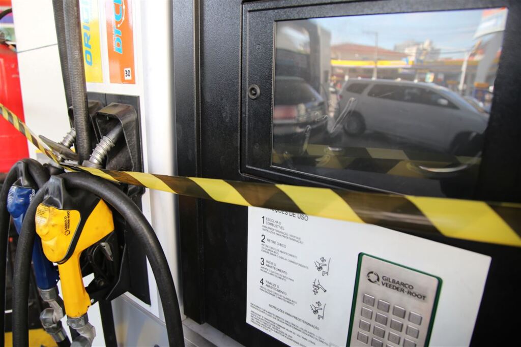 PESQUISA: cai de 19 para 13 o número de postos sem gasolina