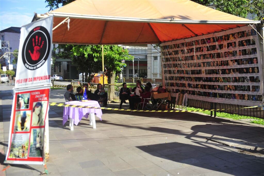 Vigília marca a passagem do dia do incêndio da boate Kiss