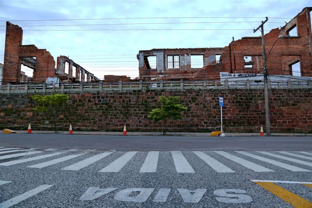 Trânsito no entorno do Centenário só será liberado na semana que vem