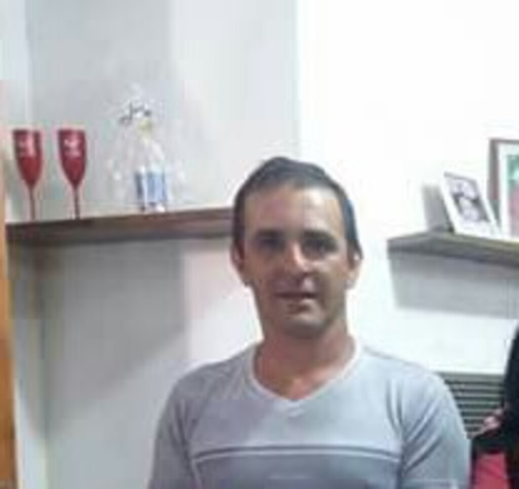 Familiares de motociclista morto fazem protesto uma semana após acidente