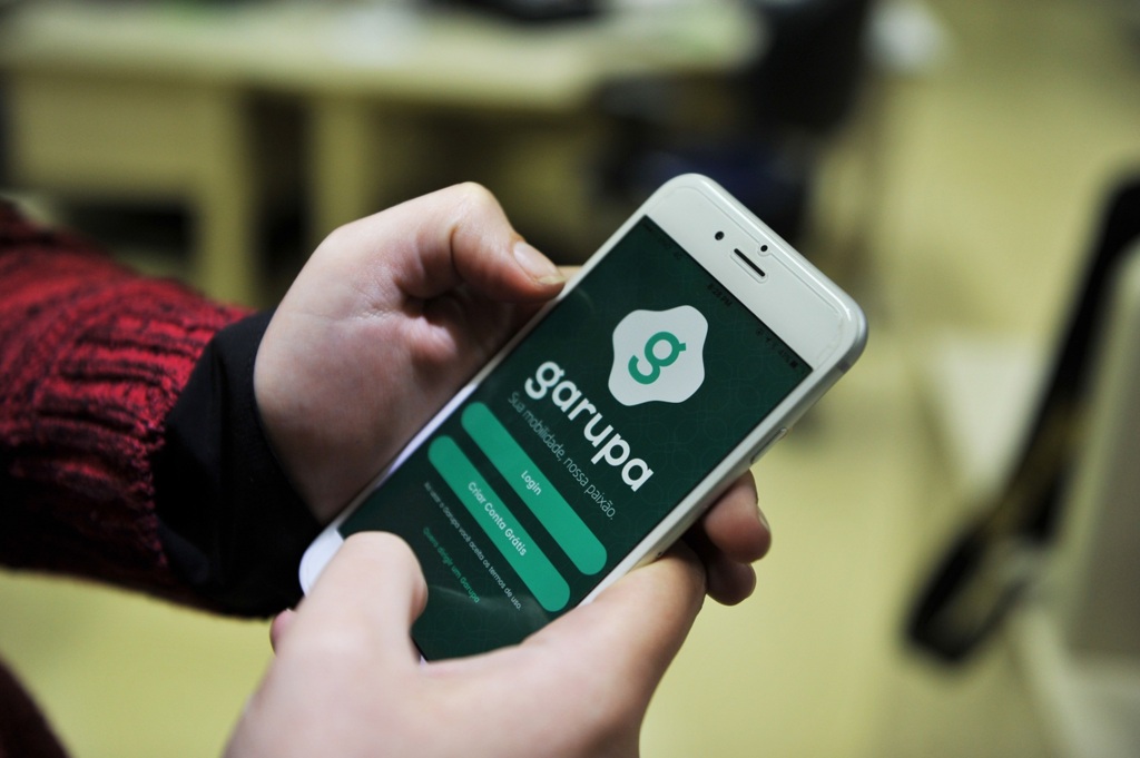 Lei que regulamenta aplicativos de transporte começa a valer nesta terça-feira