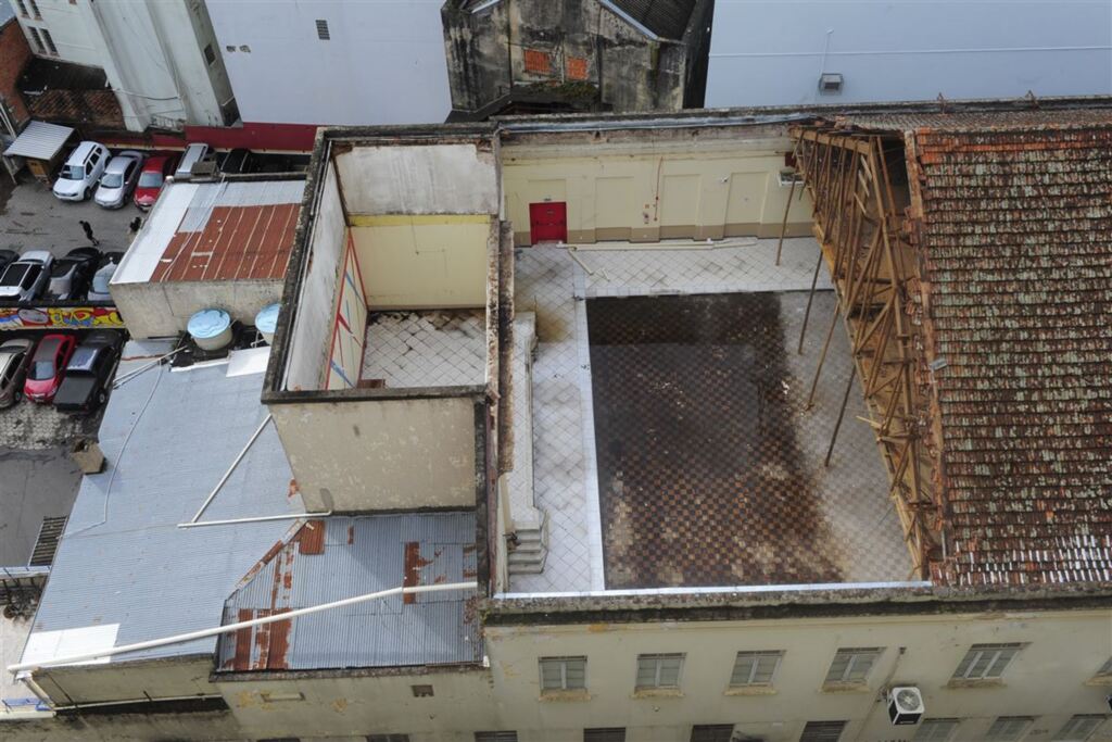 Foto: Charles Guerra (Diário) - Cobertura desabou no dia 6 de fevereiro