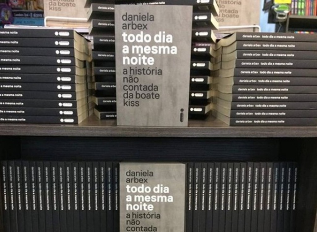 Livraria destina parte da venda de livro sobre a Kiss para o memorial